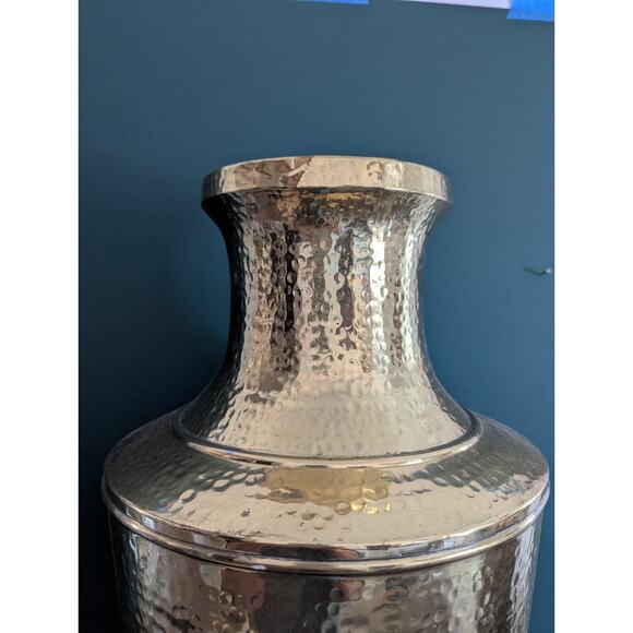 Vintage Extra Large Hammered Solid Brass Floor Vase 22” Tall Rare - Picture 4 of 12